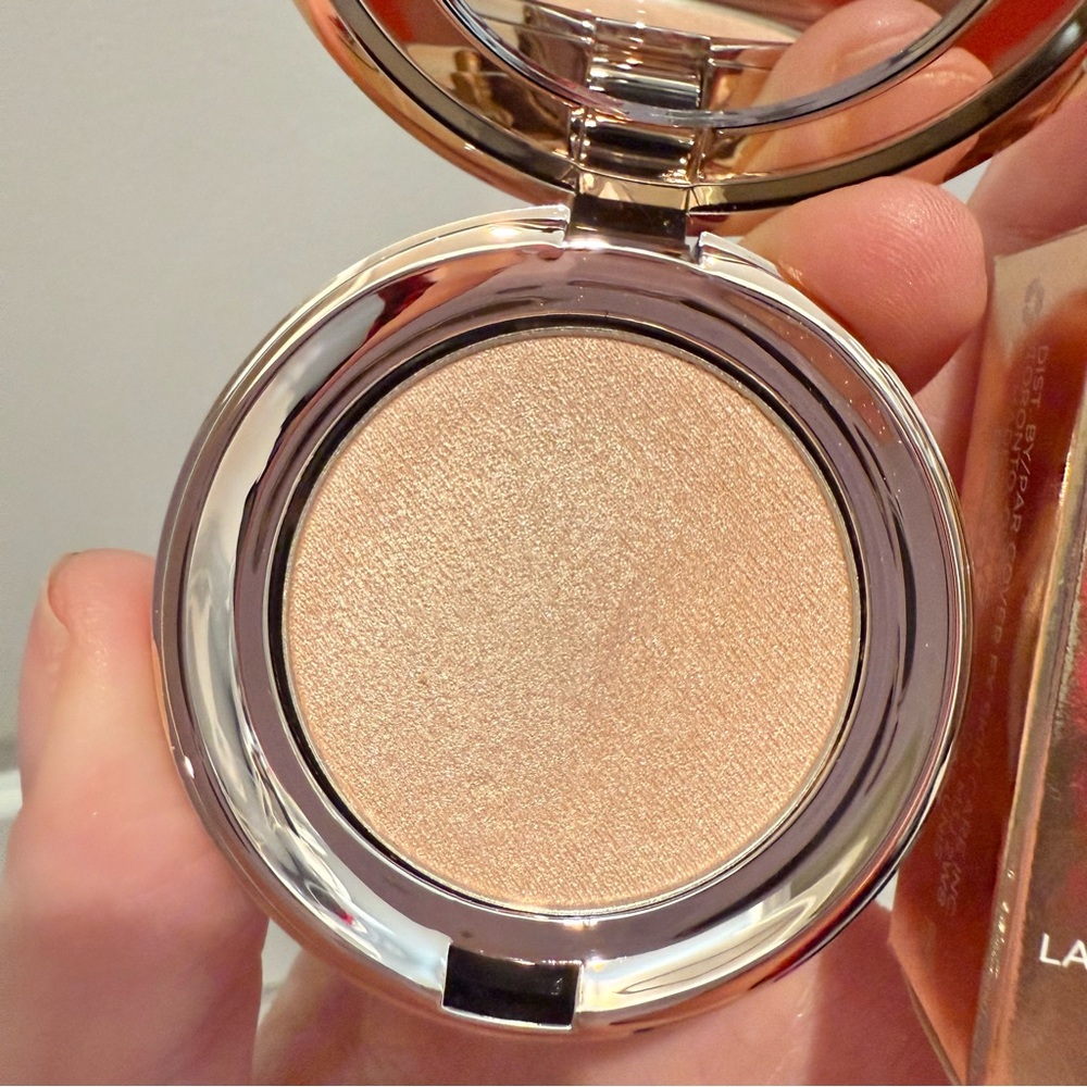 New, unused: COVER FX THE PERFECT LIGHT HIGHLIGHTING POWDER in Moonlight